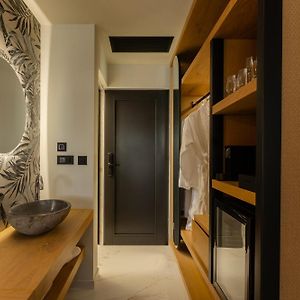 Executive Room Outdoor Jetted Tub